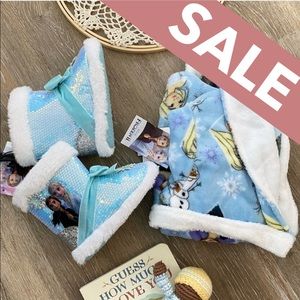 Frozen Slippers and Robe Set